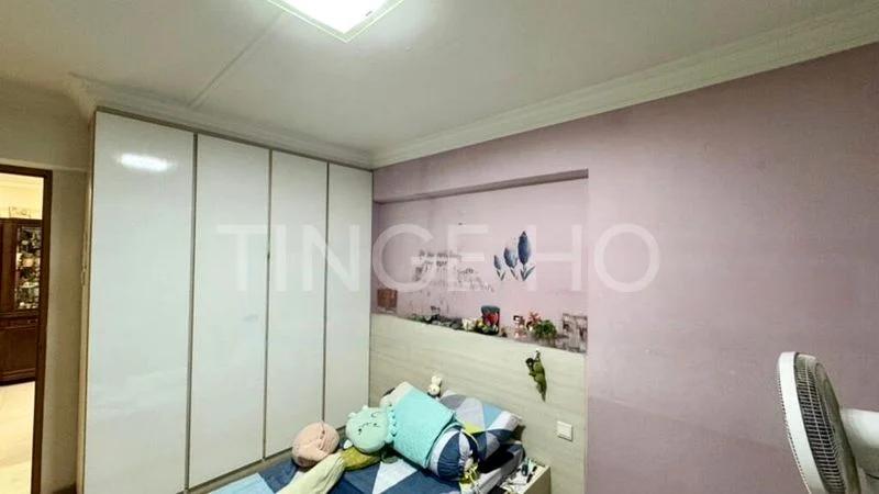 5 Room (5I) HDB for Sale in  716 Ang Mo Kio Avenue 6 - Image 3